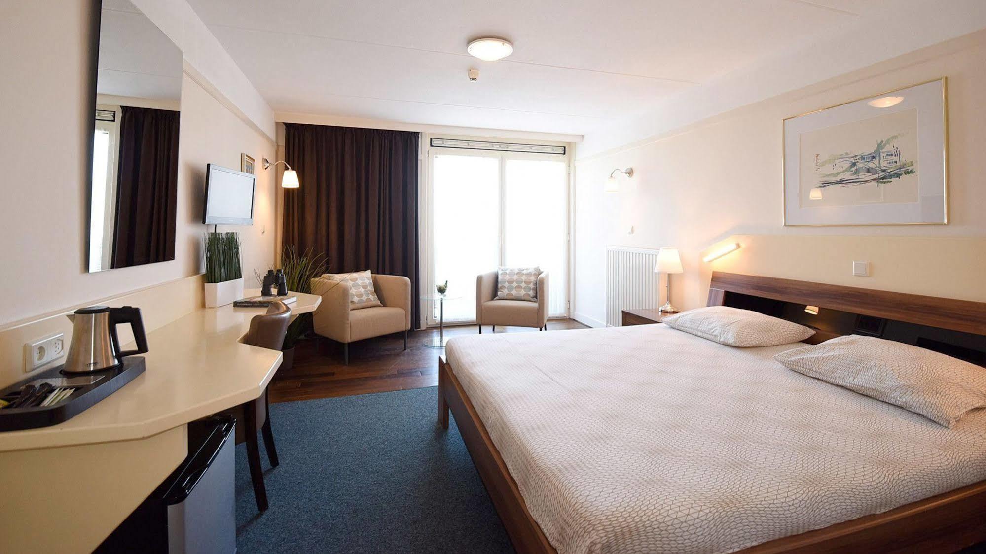 دومبورغ Hotel Nehalennia المظهر الخارجي الصورة